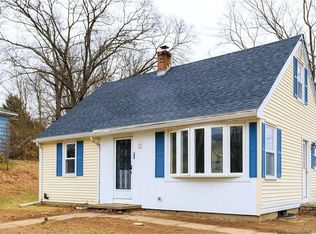 33 W Palmer St, Killingly, CT 06239