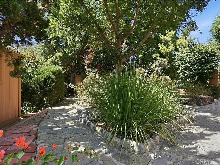 16682 Oakhurst Cir — Photo 9