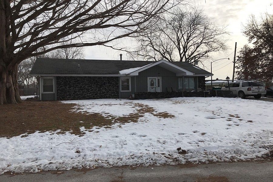 1st image of 23 Kingsway Dr