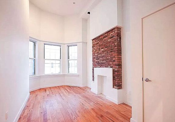 3rd image of 1180 Putnam Ave #2D