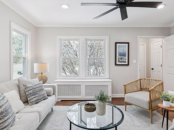3rd image of 1497 Margaret St