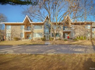 2005 Klingensmith Rd UNIT 67, Bloomfield Hills, MI 48302
