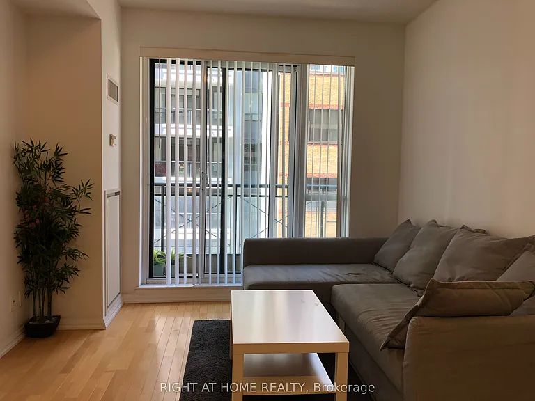 35 Hayden St #709 — Photo 10
