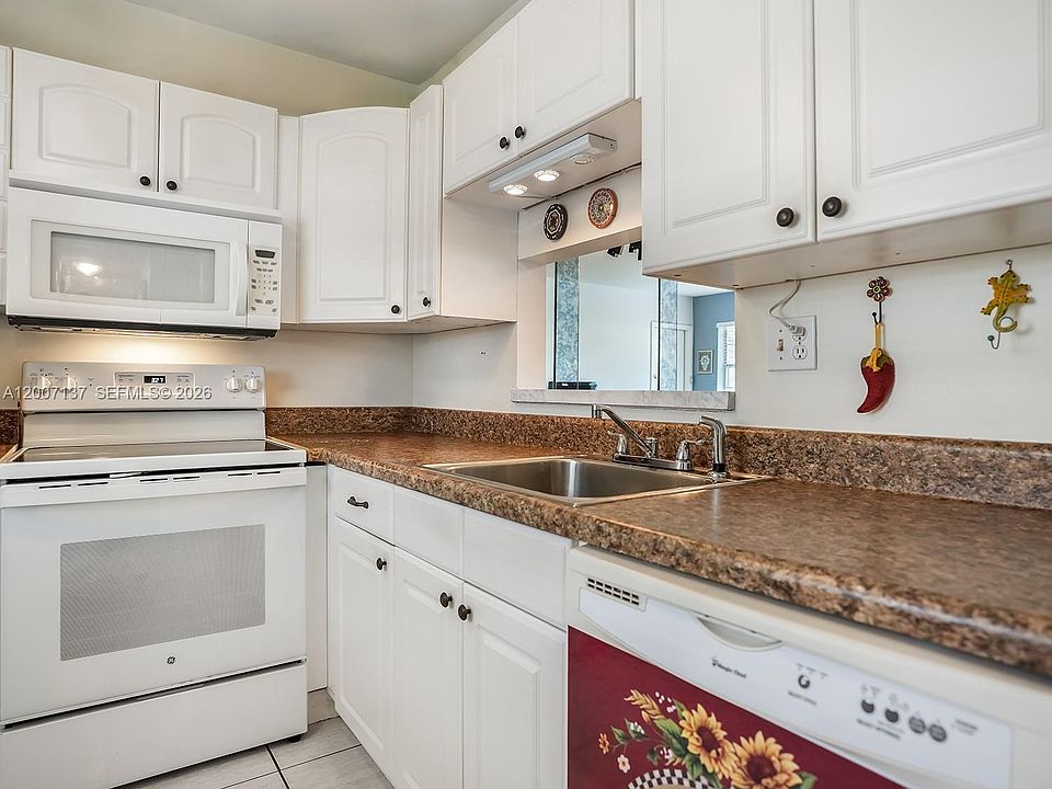 1st image of 5171 W Oakland Park Blvd #106