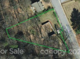 616 11th St SW, Hickory, NC 28602