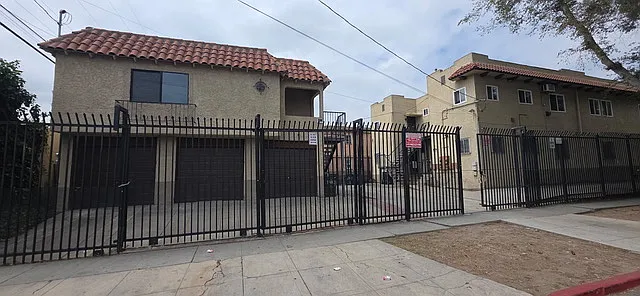 4914 Saint Elmo Dr #A — Photo 3