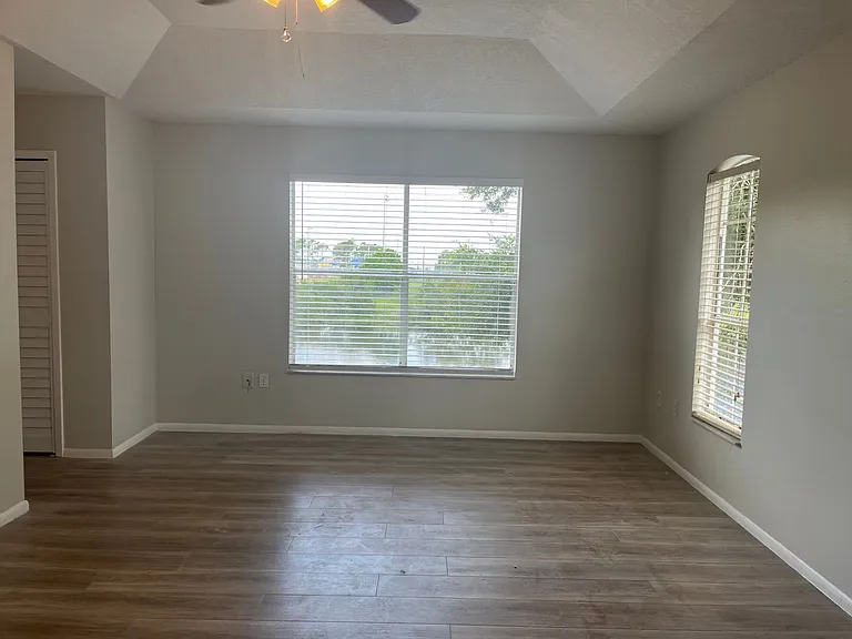 820 Stonechapel Ct — Photo 21