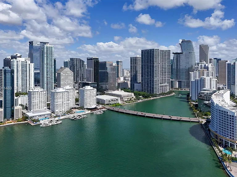 905 Brickell Bay Dr #1523 — Photo 1