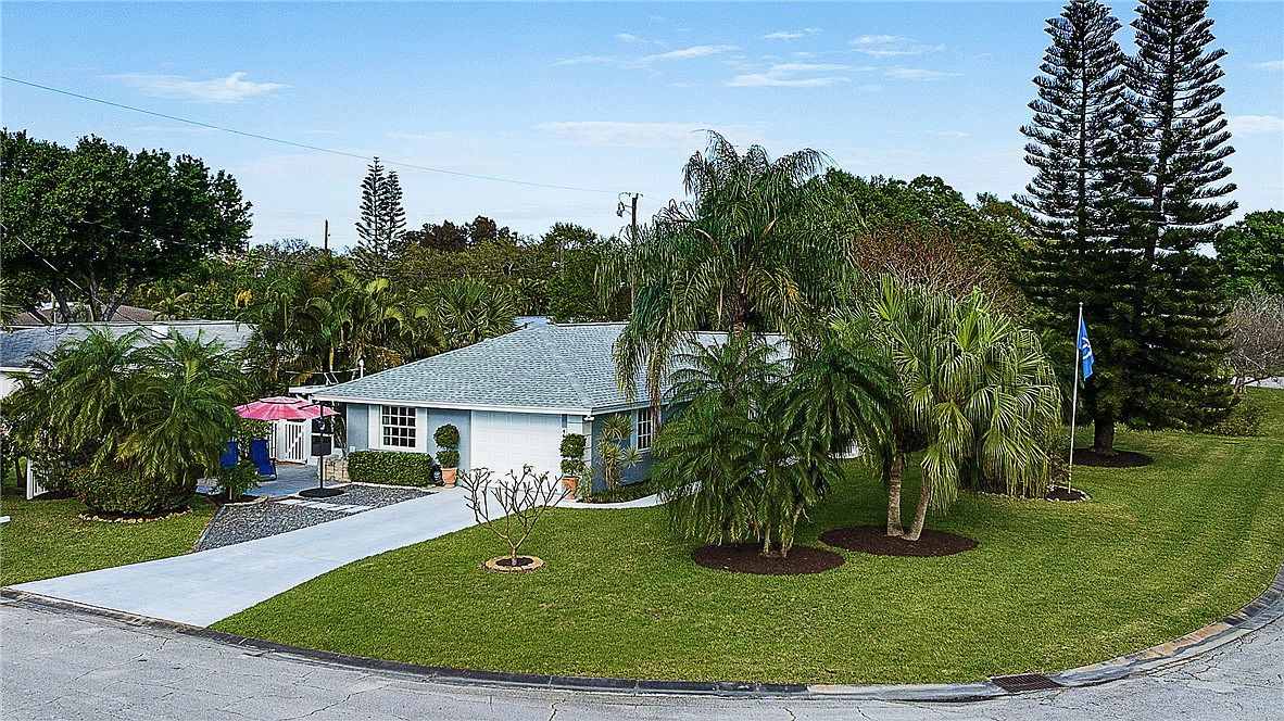 466 19th Ln, Vero Beach, FL 32960 | Zillow