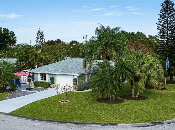 466 19th Ln, Vero Beach, FL 32960