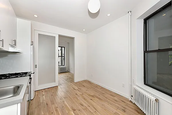 Rented by Aether Property Group | media 9