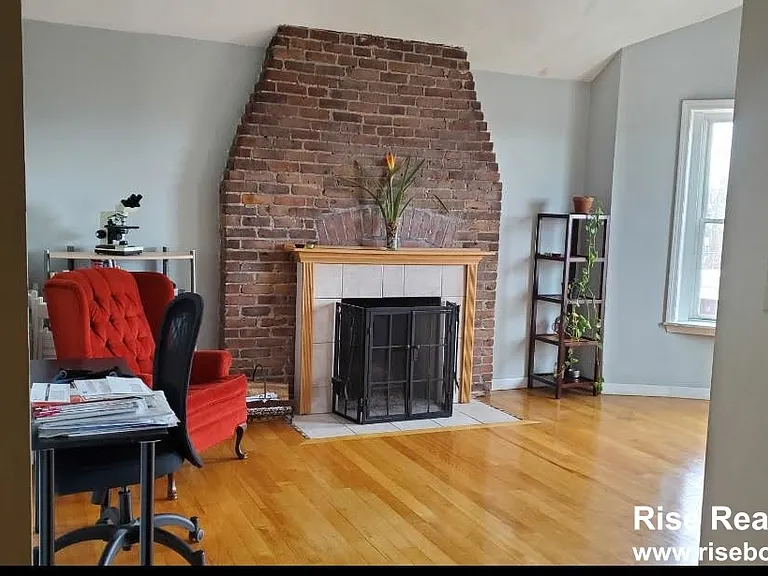 154 Harvard St #7 — Photo 9