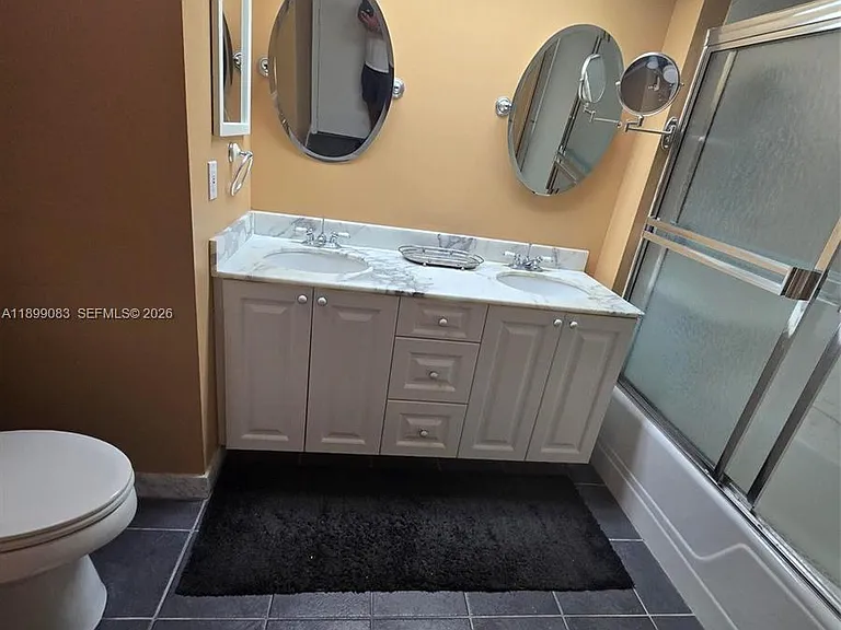 4020 Galt Ocean Dr #203 — Photo 25