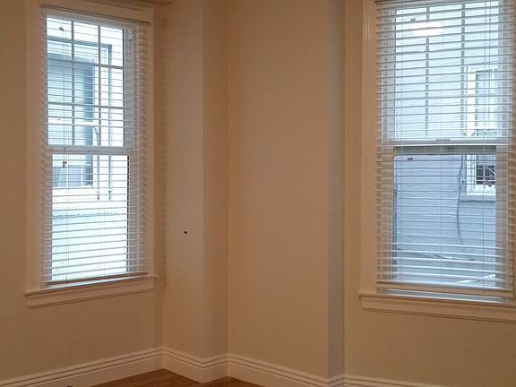 3rd image of 502 Hyde St