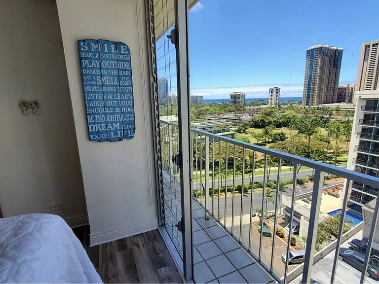 1925 Kalakaua Ave #1302 — Photo 11