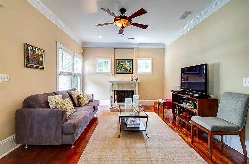 3 bed, 1600 sqft, $980 — Photo 3