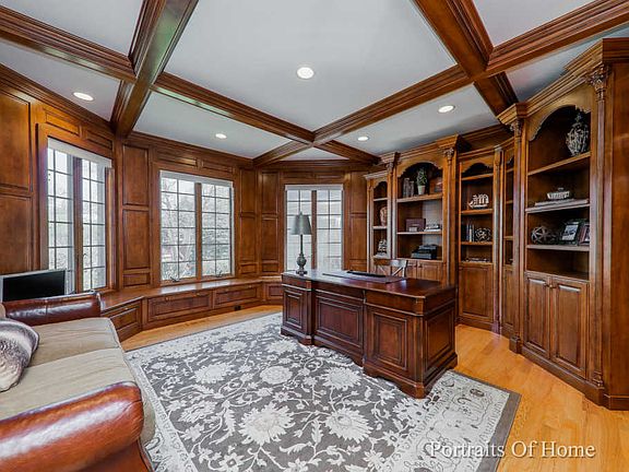 4th image of 1557 E Prairie Ave