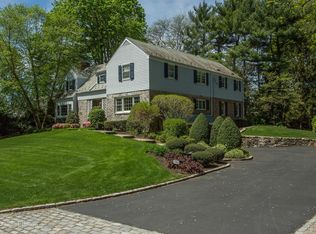 35 Dartmouth Rd, Manhasset, NY 11030