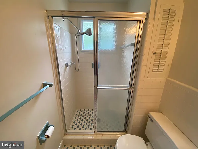6411 E Halbert Rd — Photo 13