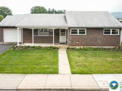 632 W Greenleaf St, Emmaus, PA, 18049