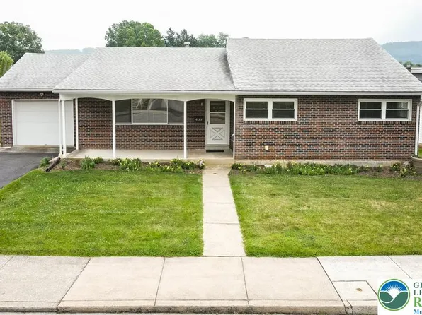 632 W Greenleaf St, Emmaus, PA 18049