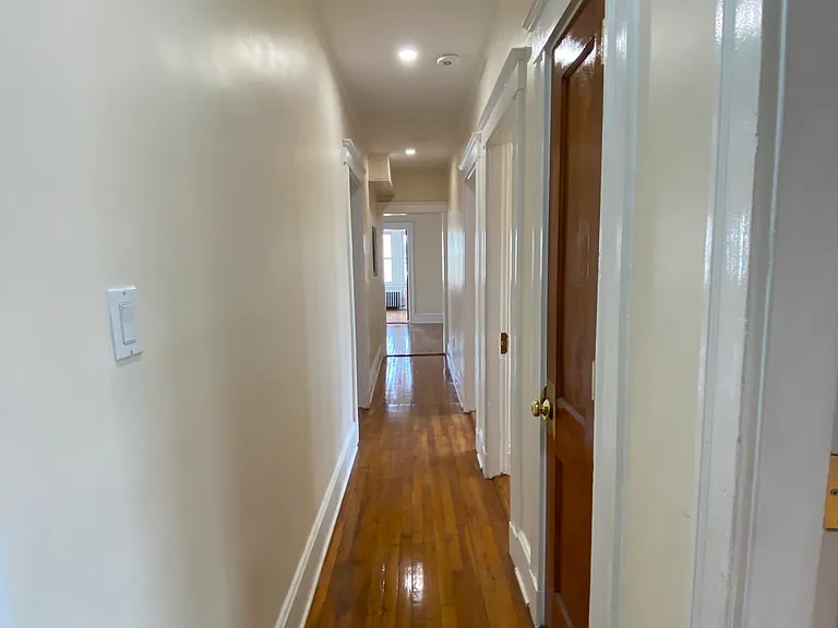 4442 Washington St #3 — Photo 4
