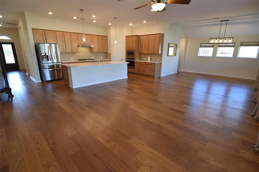 Olympic Lane 1060 -- Amy - Mozingo Family Property - 1 — Photo 3