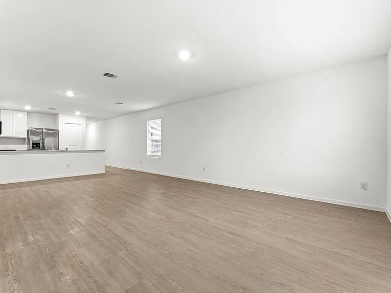 18716 Loom Dr — Photo 8