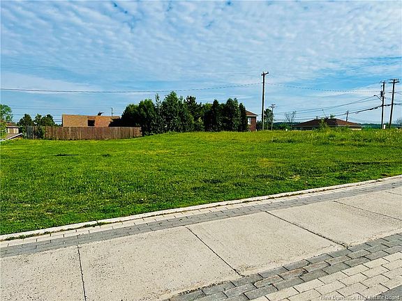 4th image of 326 Broadway Blvd