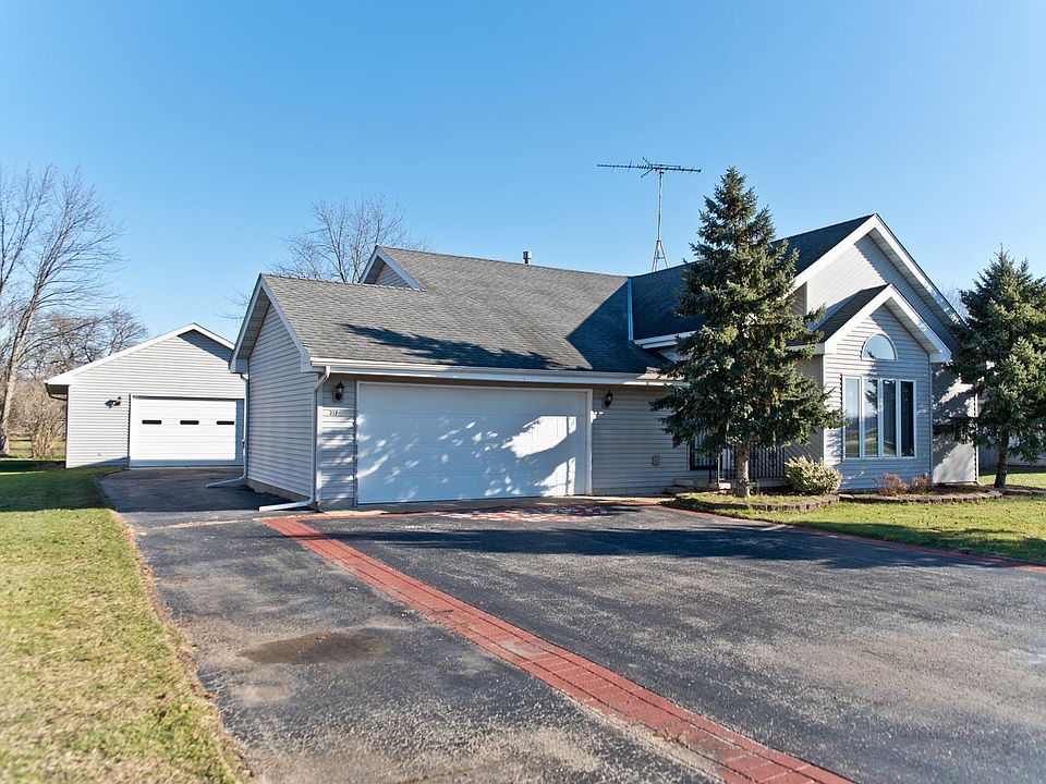 1st image of 217 David Dr