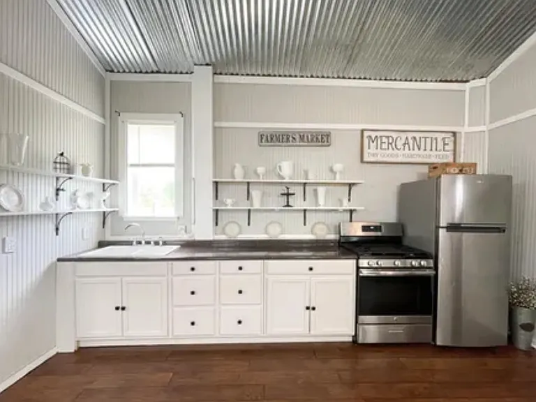 5338 Stewart Dr — Photo 3