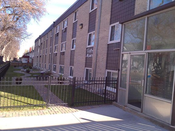 2nd image of 301 Victor St
