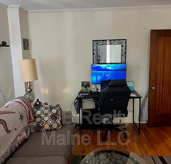 231 State Street — Photo 9