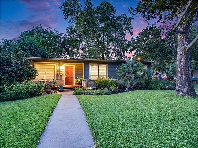 1st image of 7004 Saint Johns Cir
