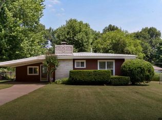 1615 W Cherokee St, Springfield, MO 65807