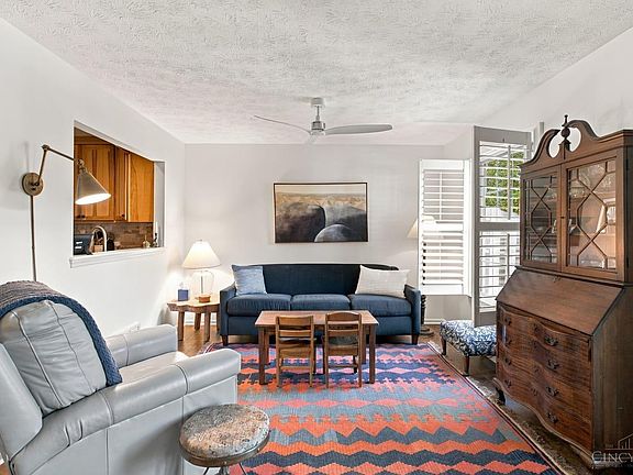 2nd image of 6744 Sandharbor Ct