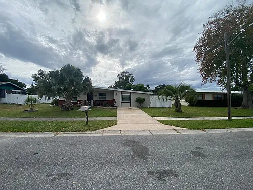 583 Gardenia Cir Photo 1