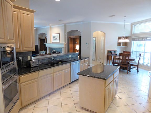 3rd image of 8514 Fairway Green Dr