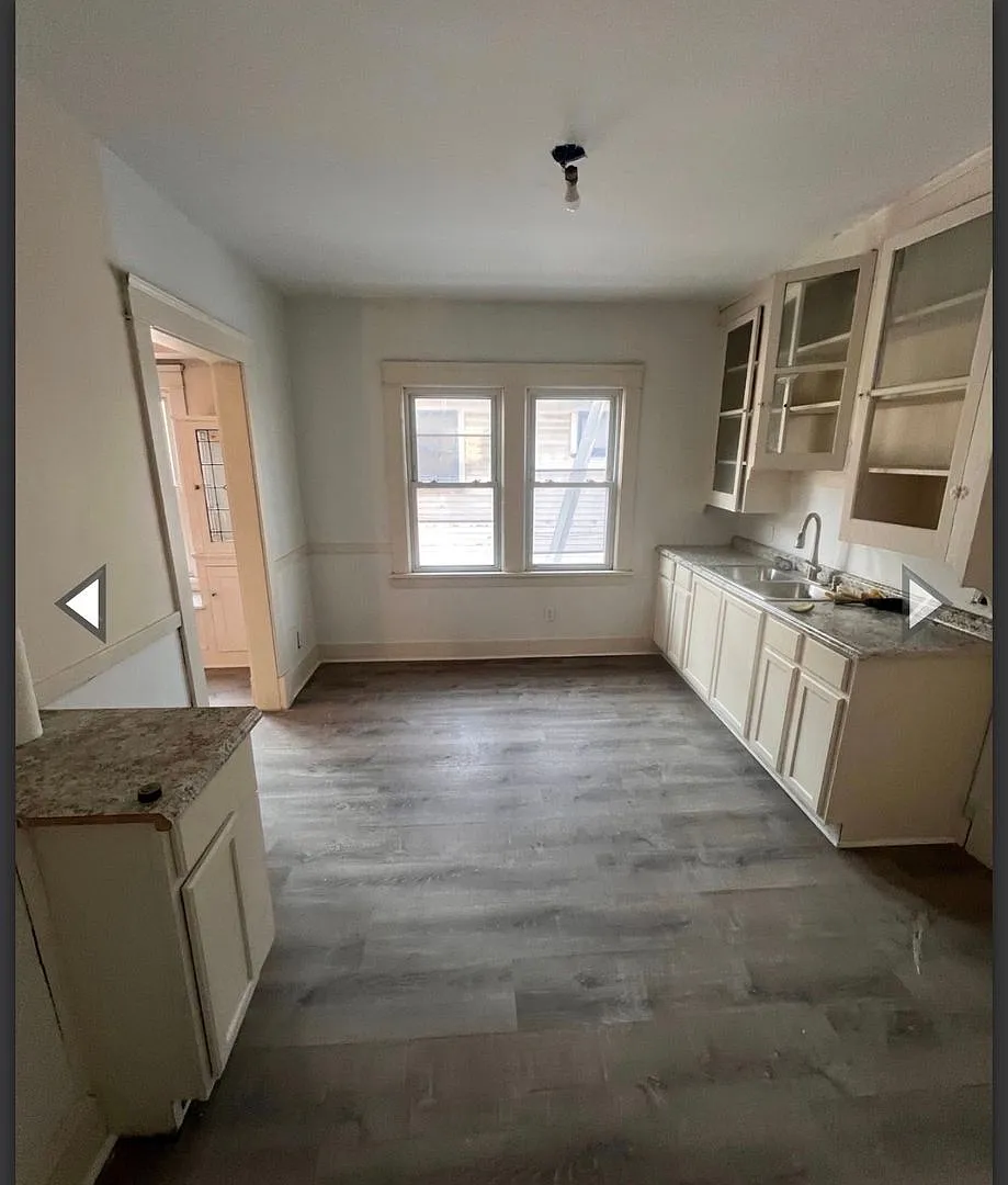 Parkview 9509 — Photo 3