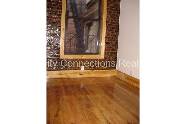 Rented by City Connections Realty | media 22