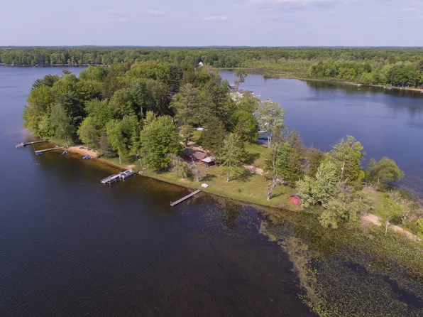 10314 Lakeview Blvd, Grand Junction, MI 49056