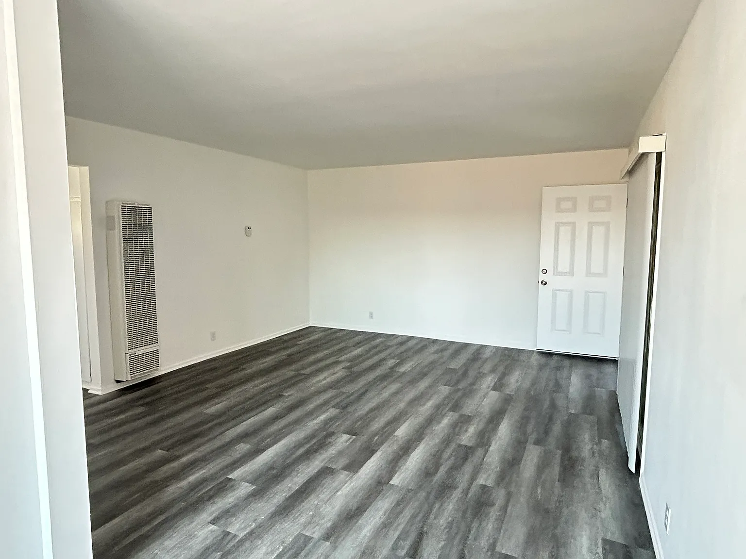 2 bed, 500 sqft, $2,650 — Photo 4
