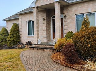 57 Park View Rd, Berlin, CT 06037