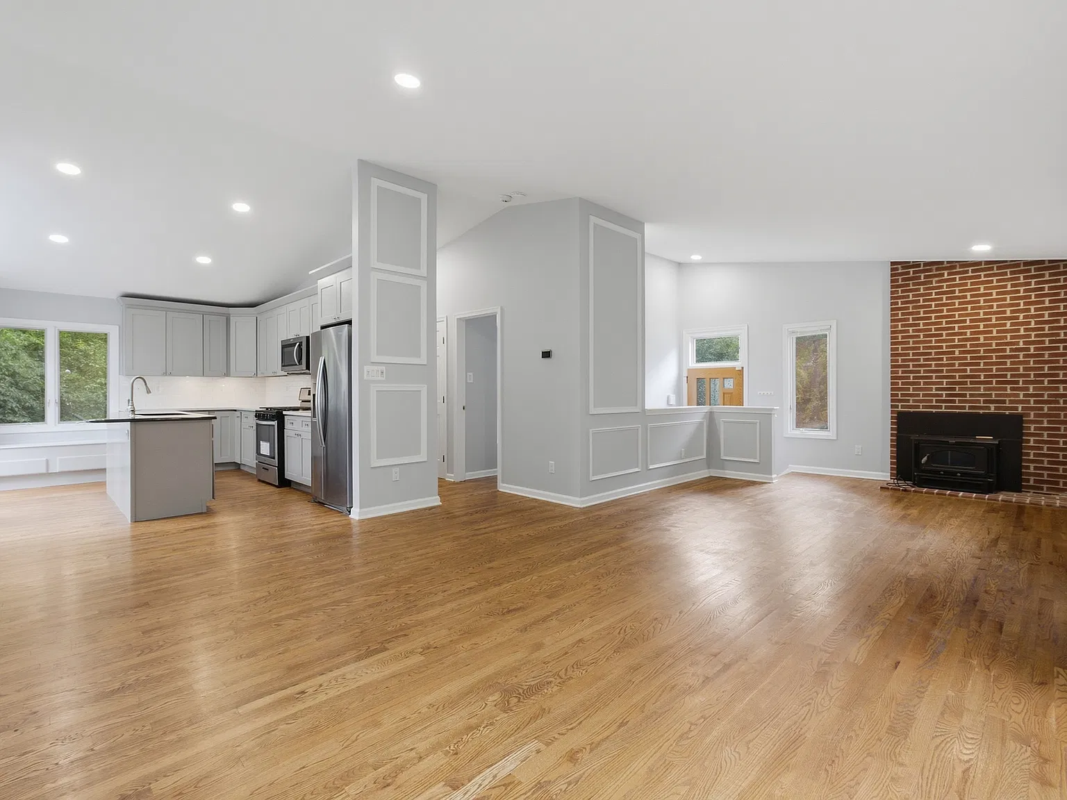 4 bed, 1863 sqft, $3,100 — Photo 4