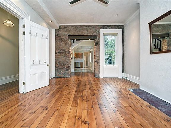 4th image of 175 44th St