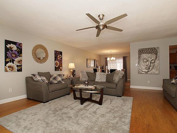2nd image of 6542 Suson Oaks Dr