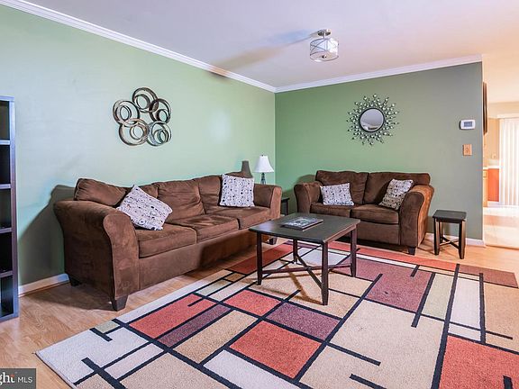 5th image of 942 Buckland Pl