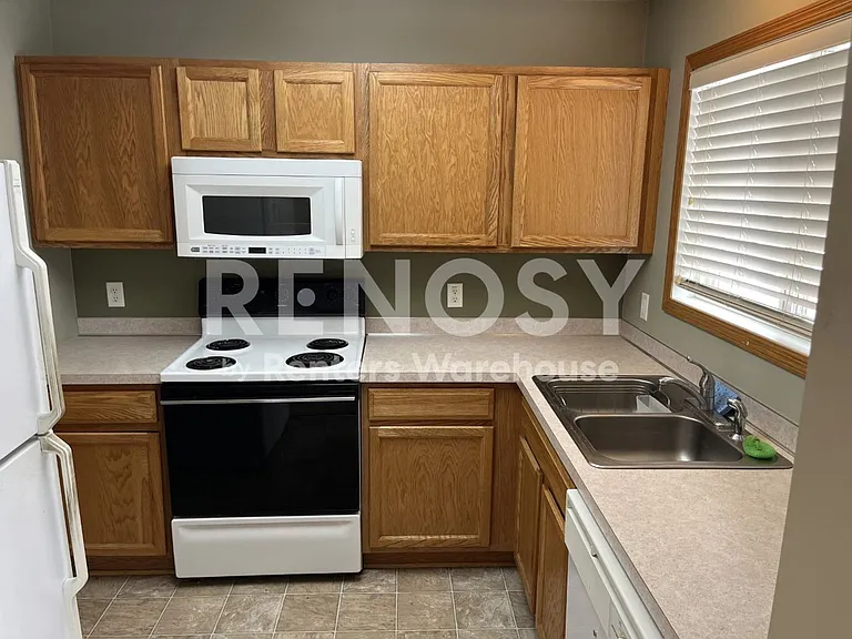 16477 Timber Crest Dr SE — Photo 4