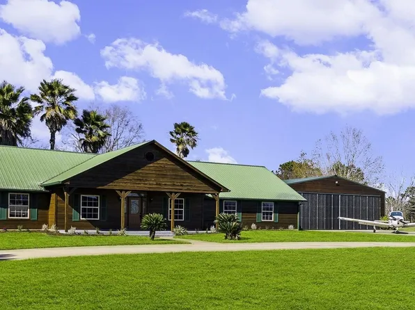 165 Taxiway, Livingston, TX 77351