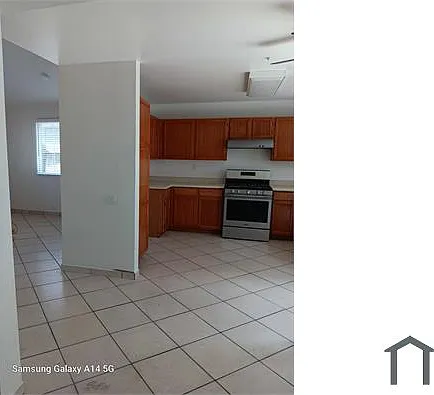 25830 Roosevelt St — Photo 3